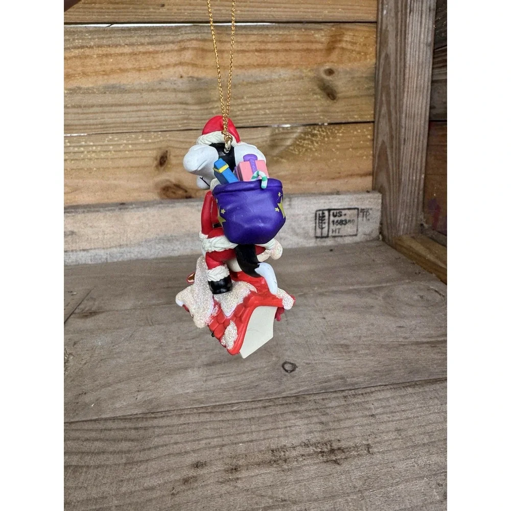 1996 Looney Tunes Sylvester and‎ Tweety Santa Birdhouse Christmas Ornament
